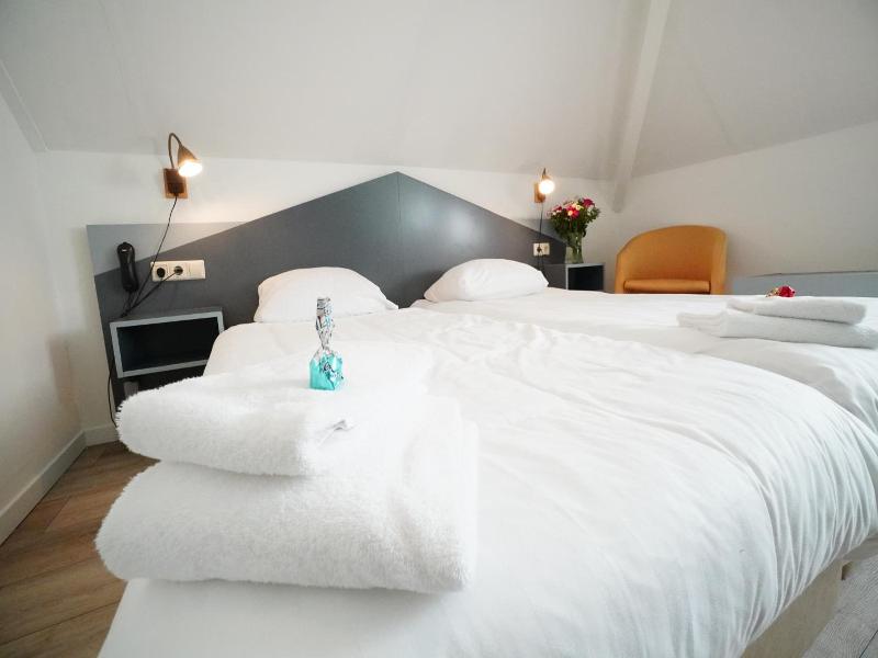 Hotel Den Burg image