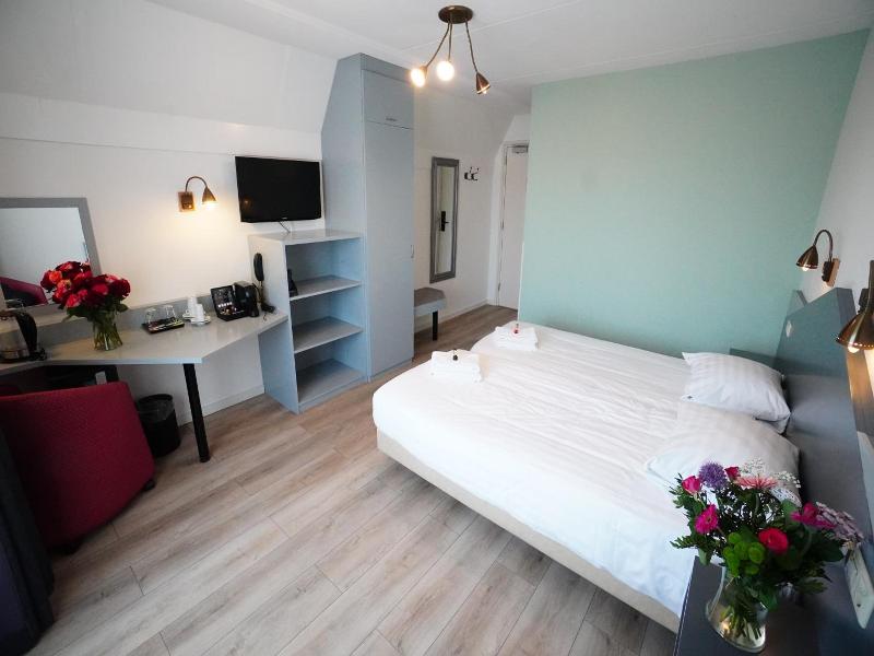 Hotel Den Burg image
