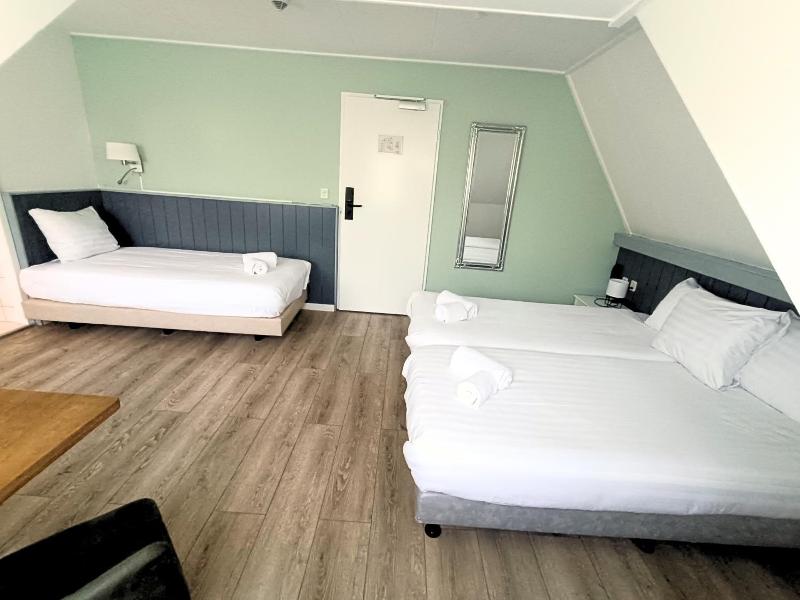 Hotel Den Burg image