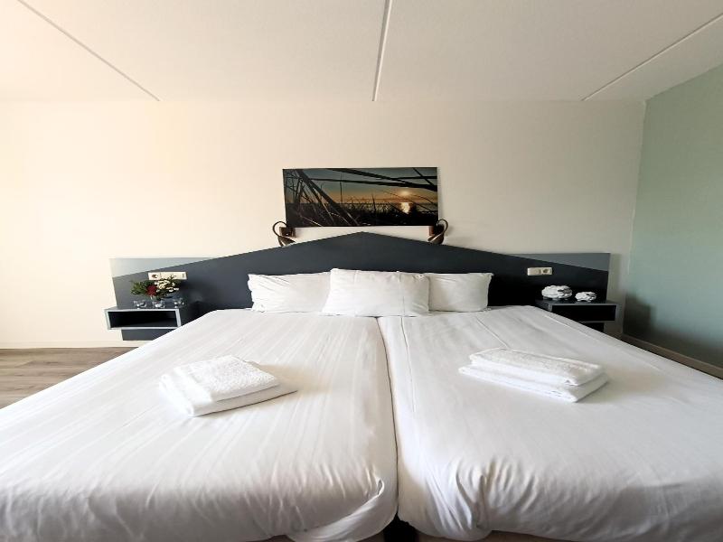 Hotel Den Burg image