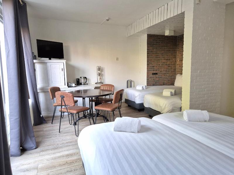 Hotel Den Burg image