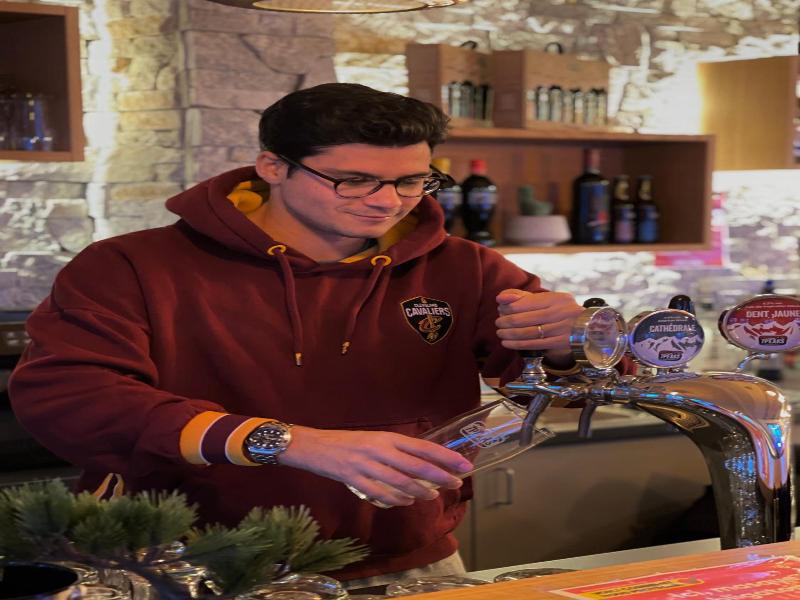 Freeride Hostel Bar image