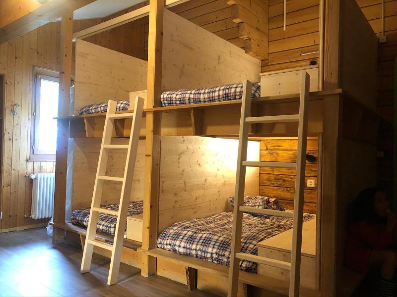Freeride Hostel Bar image