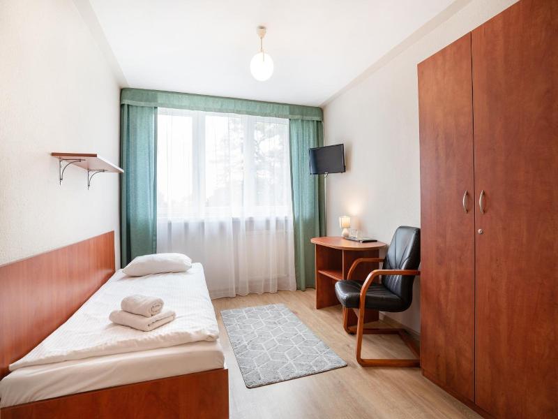 Hotel Alf image