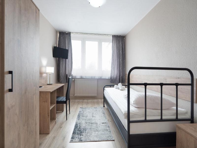 Hotel Alf image
