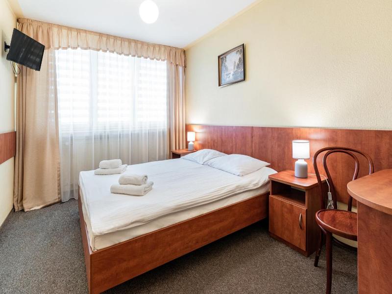 Hotel Alf image