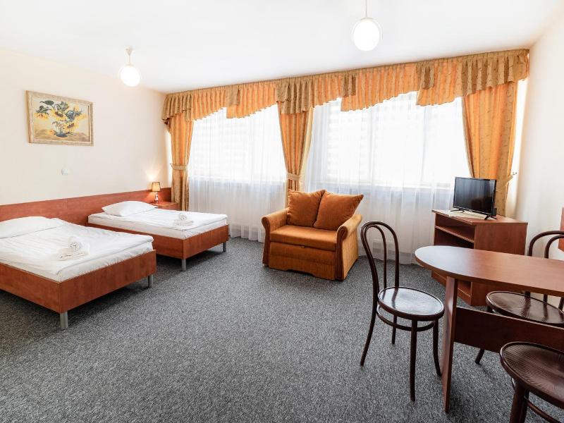 Hotel Alf image