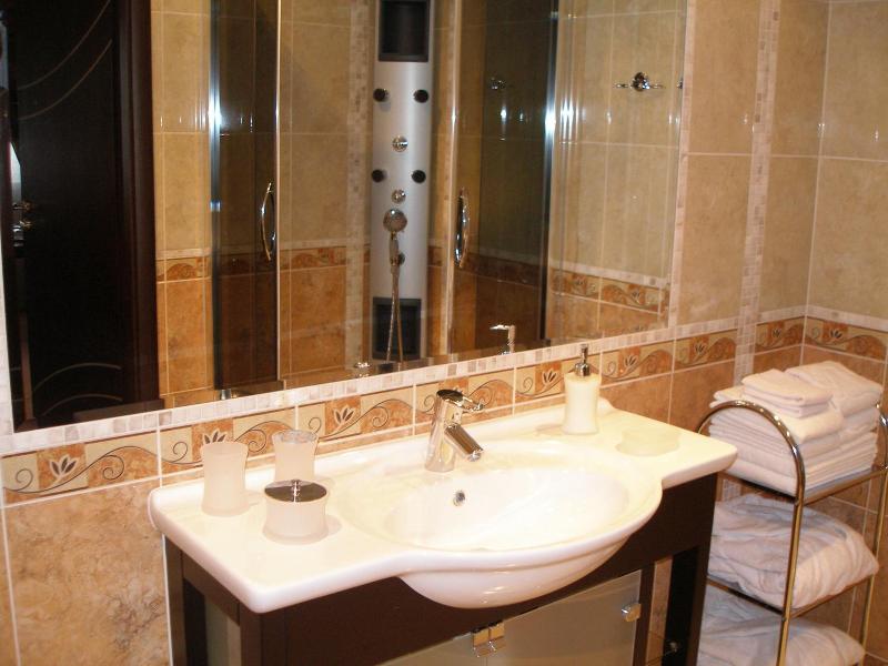 Hotel Alf image