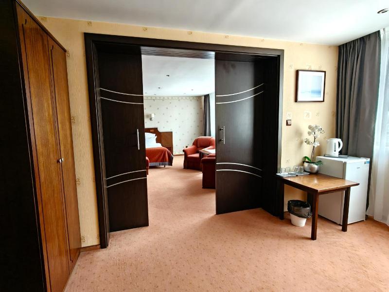 Hotel Alf image