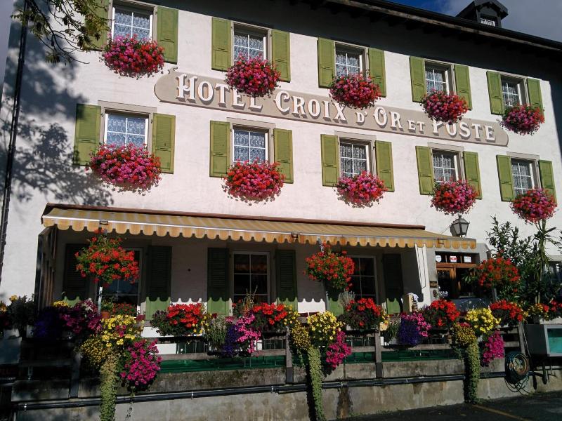 Hotel Croix D Or Et Poste Historisches Hotel image