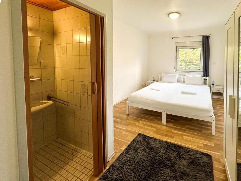 Adelin Vienna image
