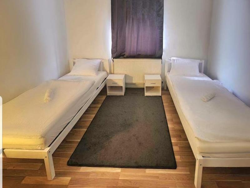 Adelin Vienna image