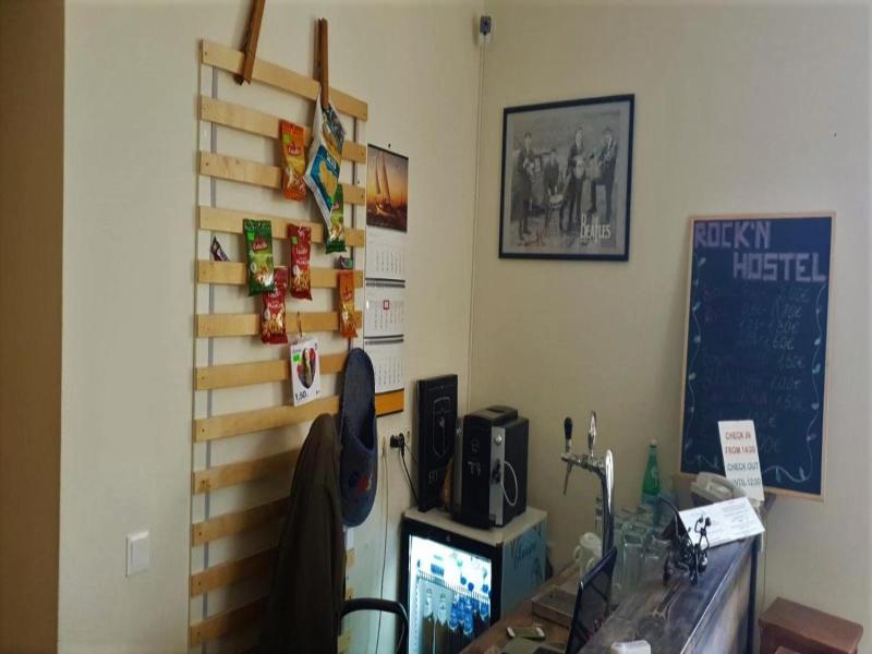 Rock N Hostel image