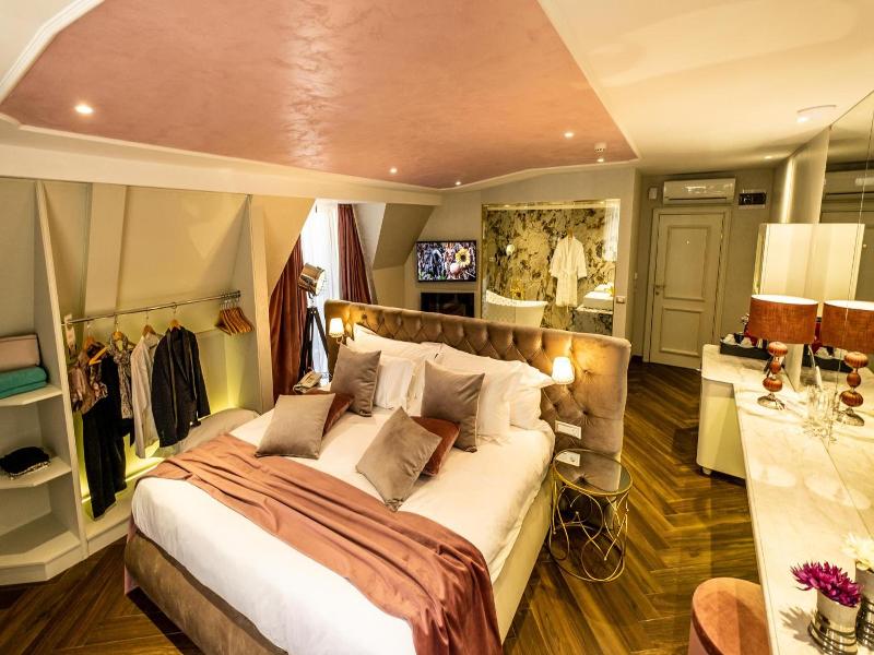 Presidential Suite with private SPA area