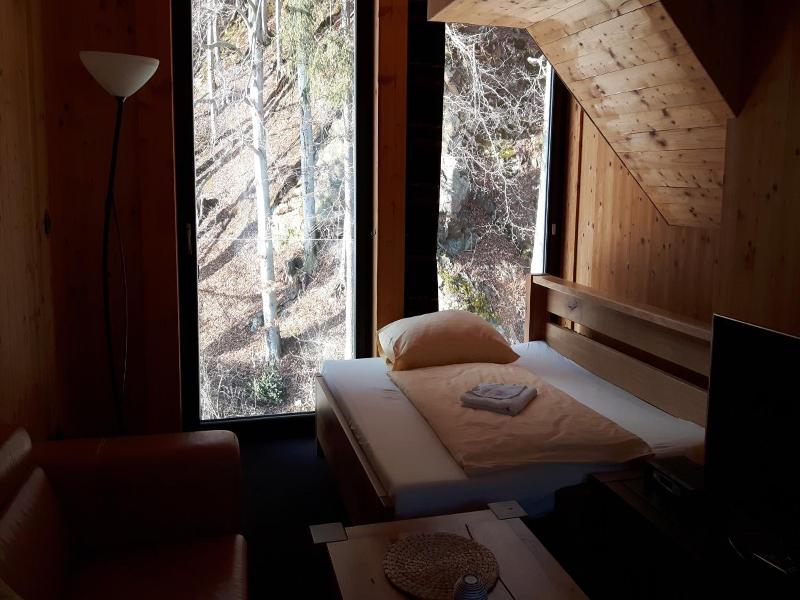 Krakono Ova Dv Lna Woodhaus image