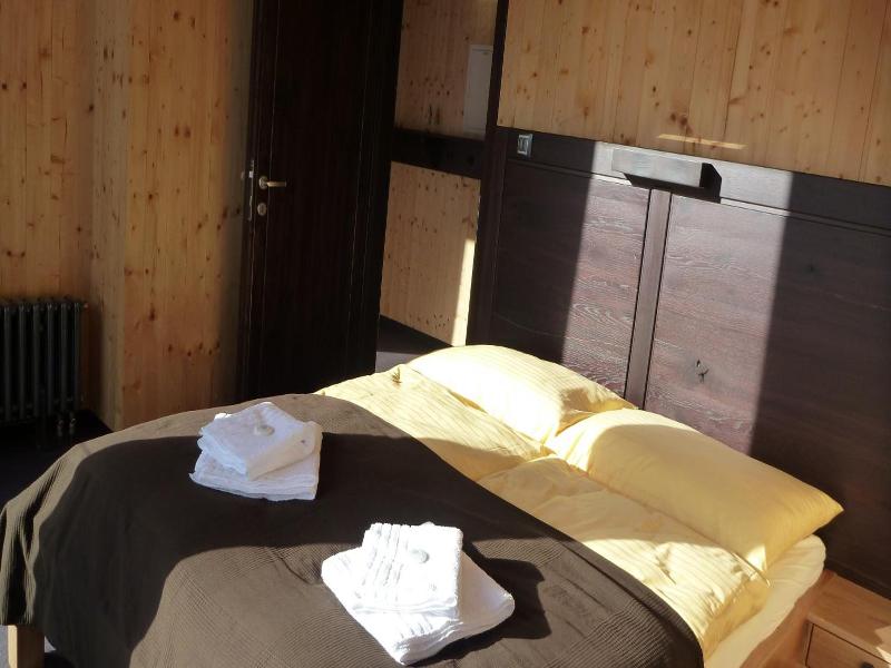 Krakono Ova Dv Lna Woodhaus image