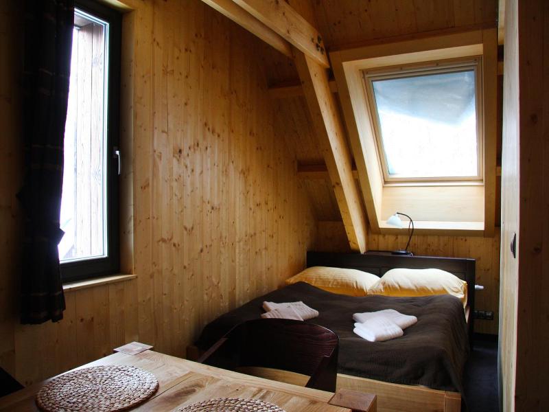 Krakono Ova Dv Lna Woodhaus image