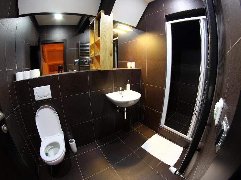 Krakono Ova Dv Lna Woodhaus image