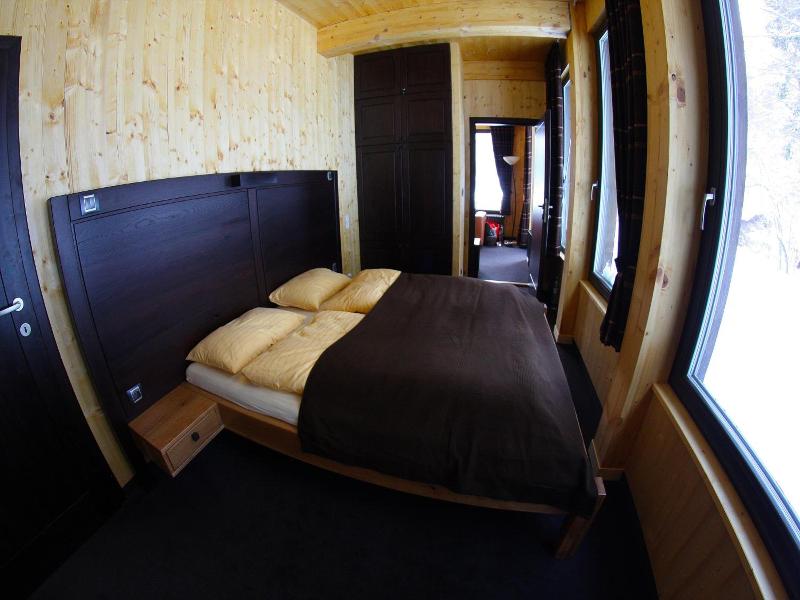 Krakono Ova Dv Lna Woodhaus image