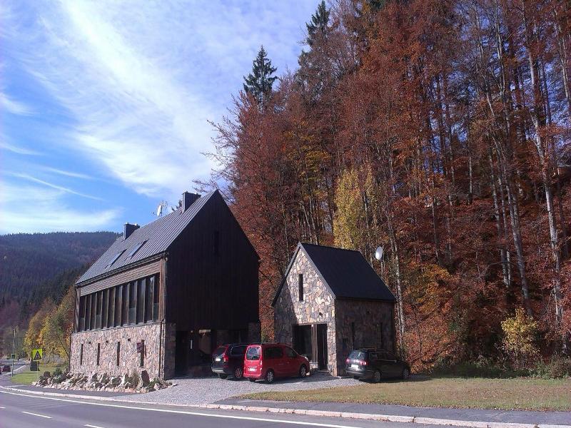 Krakono Ova Dv Lna Woodhaus image