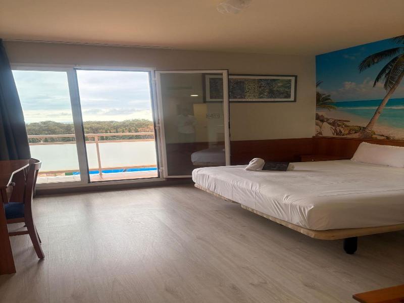 Cambrils Paradise image