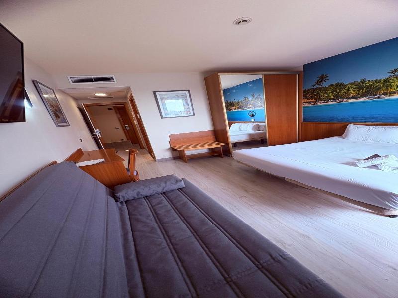Cambrils Paradise image