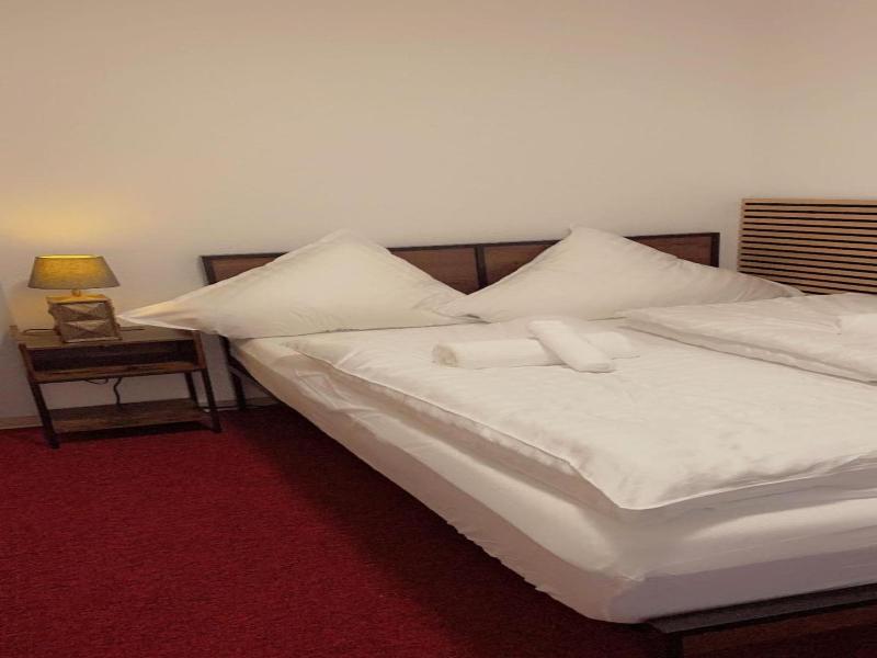 Niehler Hotel image