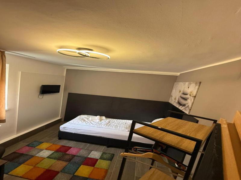 Niehler Hotel image