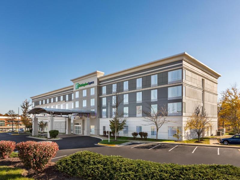 Holiday Inn Express Dumfries An Ihg Hotel image