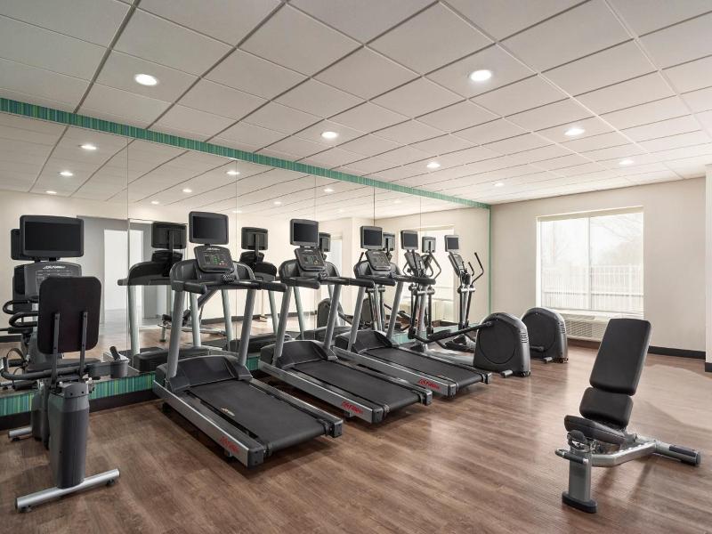 Holiday Inn Express Dumfries An Ihg Hotel image