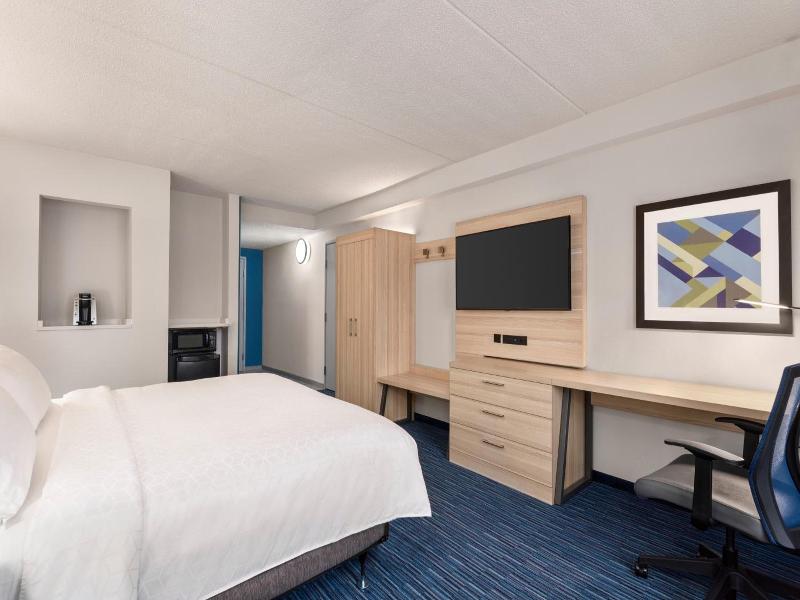 Holiday Inn Express Dumfries An Ihg Hotel image