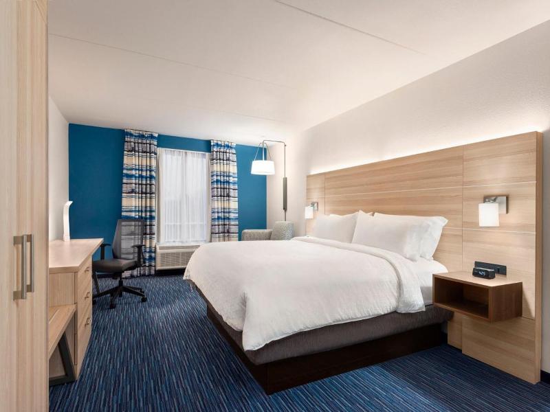 Holiday Inn Express Dumfries An Ihg Hotel image