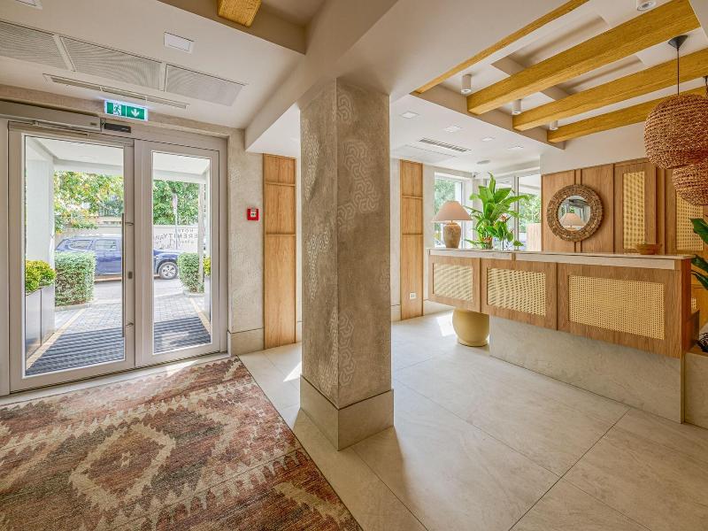 Hotel Serenity Timisoara image