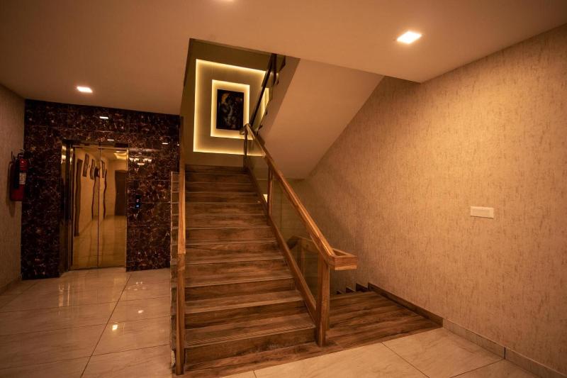 Royal Mansion image