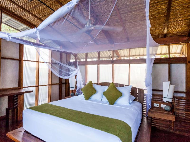 Jicaro Island Lodge image