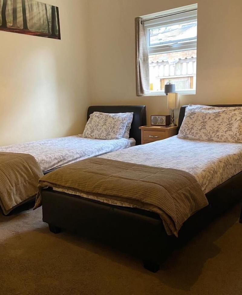 Sutton Guest House image