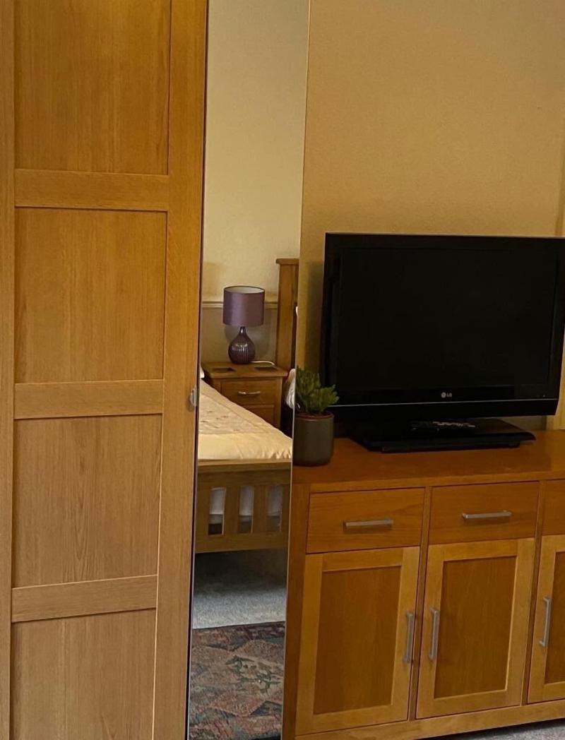 Sutton Guest House image