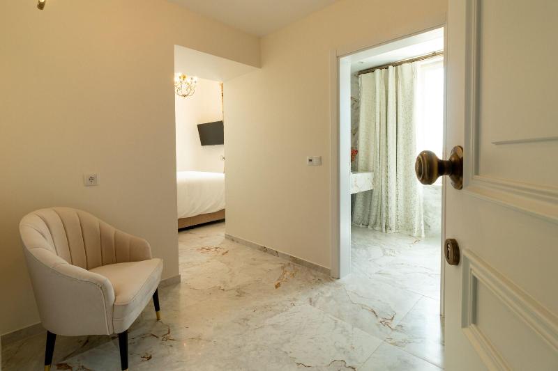 Solar Alvura Health Hotel image
