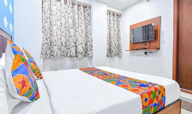 Fabhotel Green Park image