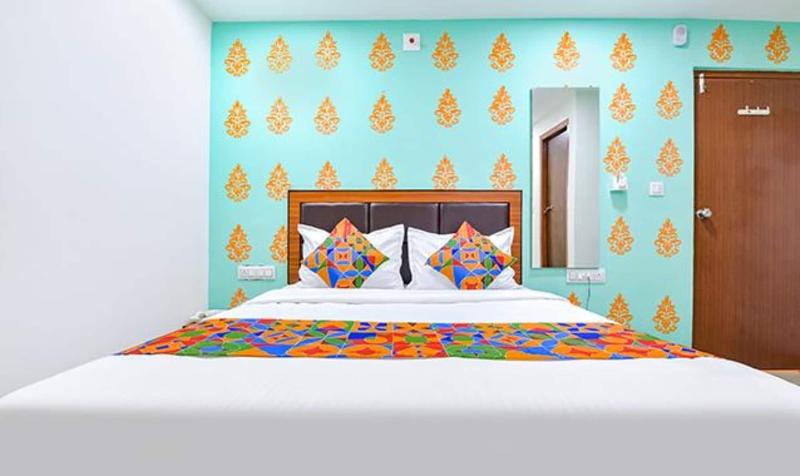 Fabhotel Green Park image