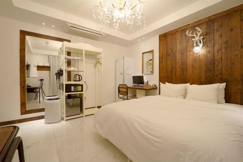 February Hotel Busan Gangseo Annex Building image