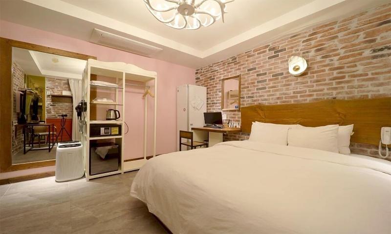 February Hotel Busan Gangseo Annex Building image