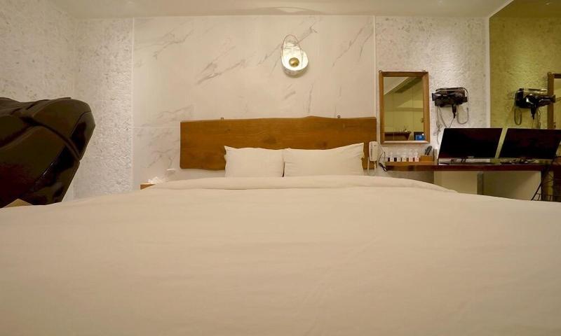 February Hotel Busan Gangseo Annex Building image