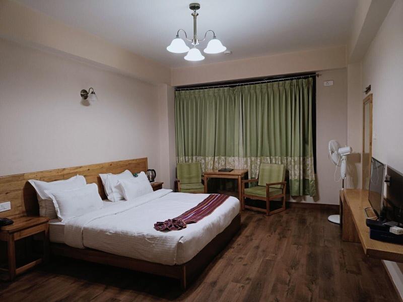 Hotel 100 Petals Gangtok 12 Mins From Mg Marg image