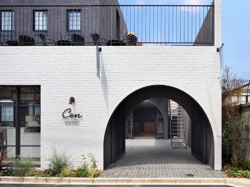Hotel Cen image