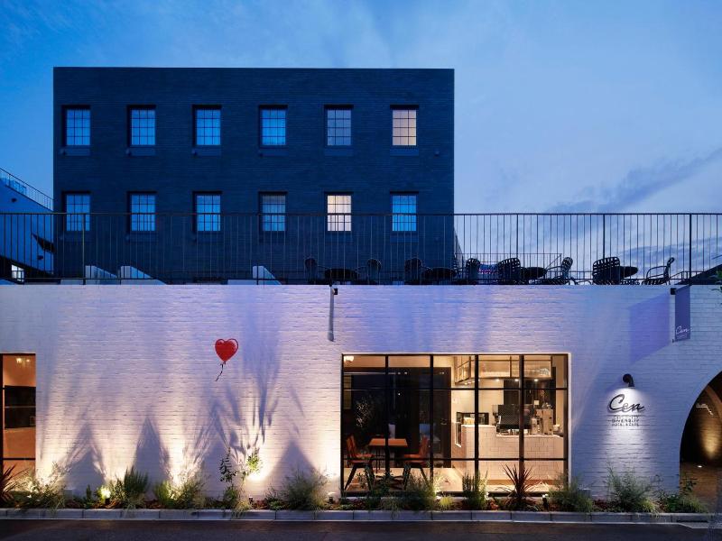 Hotel Cen image