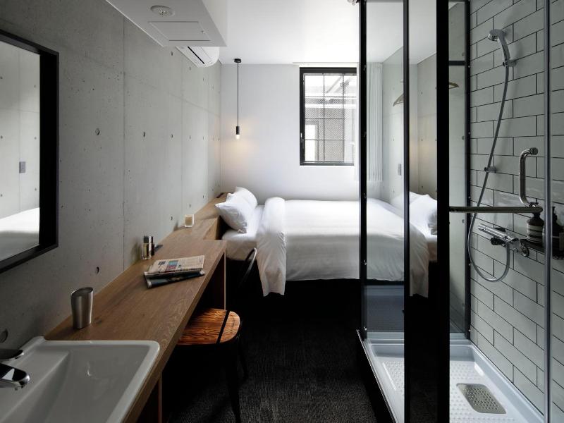 Hotel Cen image