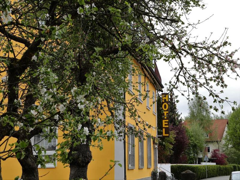 Hotel Munzert image