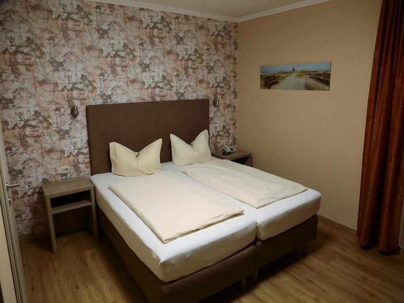 Hotel Munzert image