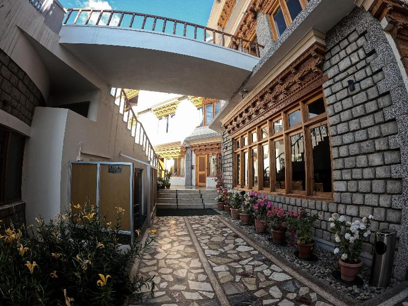 Cho Palace image